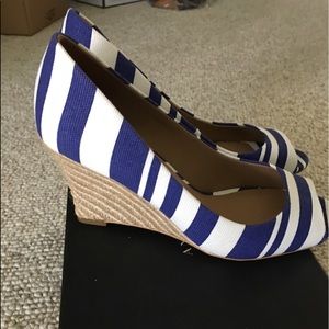 Ann Taylor Peeptoe Wedges